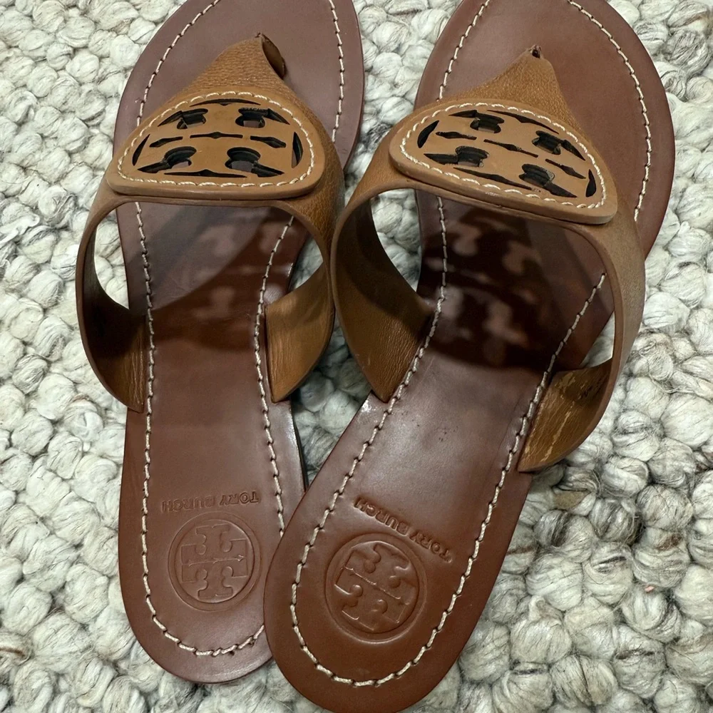 Tory Burch Miller Leather Thong Sandal in Tan